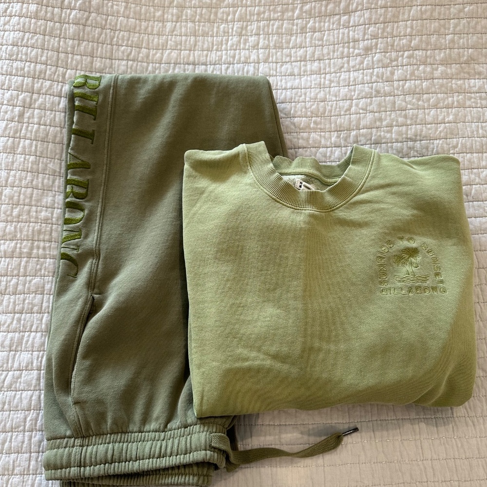 BILLABONG Women's Sweatshirt & Sweatpants - Medium